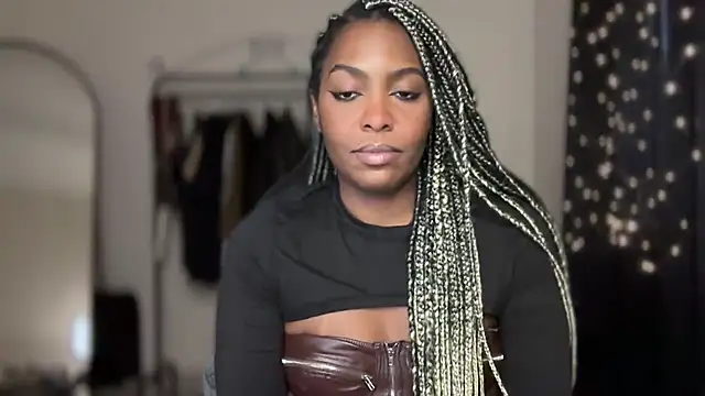 Snapshot of marisilva_br chatting on 11.04.25 marisilva br online show from 11.04.25