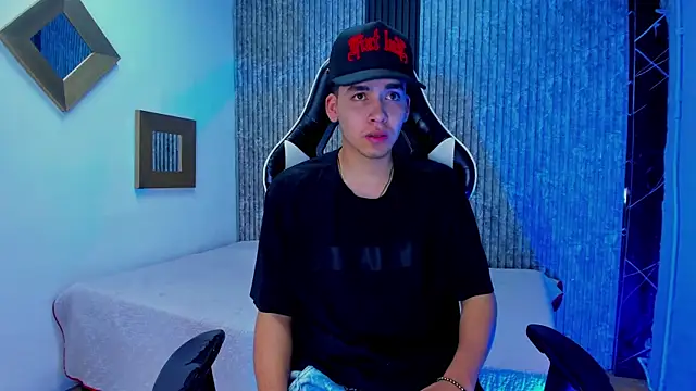 Mike 0233  online show from 12.04.25