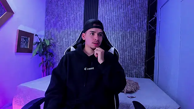 Mike 0233  online show from 02.06.26