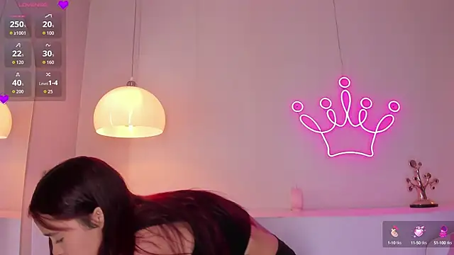 Snapshot of violeth_hill chatting on 10.07.25 violeth hill online show from 10.07.25