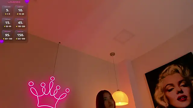 Snapshot of violeth_hill chatting on 10.13.25 violeth hill online show from 10.13.25