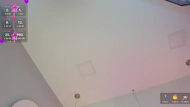 Snapshot of violeth_hill chatting on 10.27.25 violeth hill online show from 10.27.25