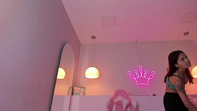 violeth hill online show from 12.14.25