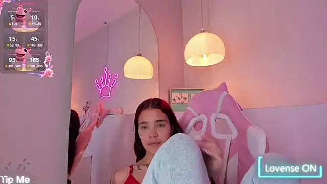 violeth hill online show from 01.06.26