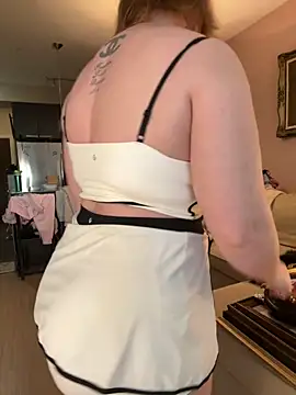 GingerSnap33 online show from 04.14.26