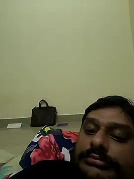 Snapshot of sri995955 chatting on 12.18.24 sri995955 online show from 12.18.24