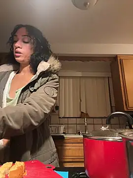 starrynikki online show from 12.31.24