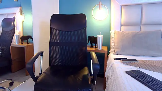 Miss ary online show from 02.05.25