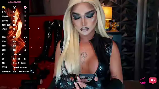 Snapshot of NatalyaFox chatting on 03.15.25 NatalyaFox online show from 03.15.25