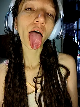 Lucy cole online show from 02.07.25