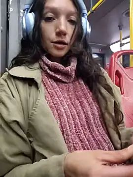 Lucy cole online show from 03.04.25