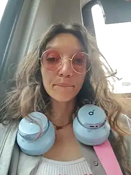 Lucy cole online show from 03.06.25