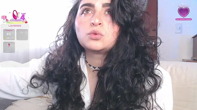 Snapshot of Marci_owo chatting on 10.10.25 Marci owo online show from 10.10.25