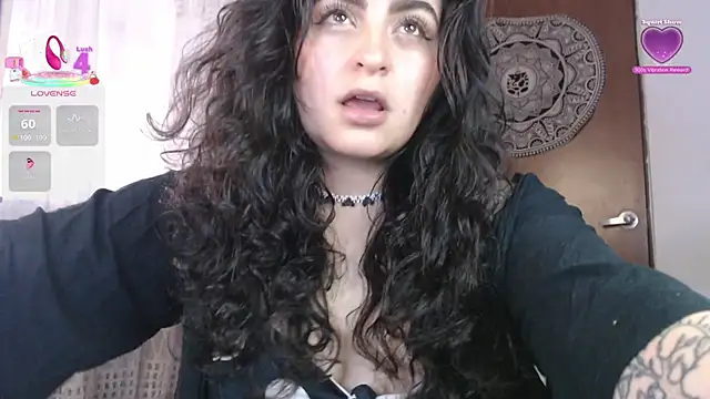 Snapshot of Marci_owo chatting on 10.16.25 Marci owo online show from 10.16.25