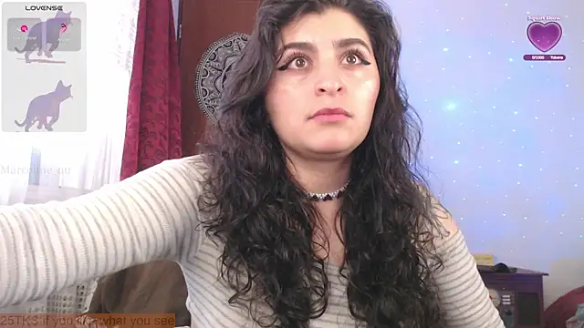 Snapshot of Marci_owo chatting on 11.06.25 Marci owo online show from 11.06.25