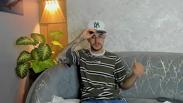 Snapshot of CodyWalkerR chatting on 06.10.26 CodyWalkerR online show from 06.10.26