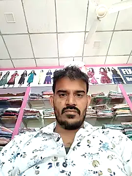 Snapshot of absoluteright chatting on 12.19.24 absoluteright online show from 12.19.24