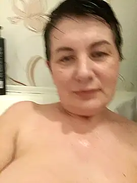 NicoleOlla online show from 12.28.24