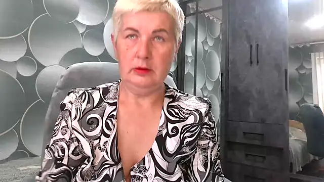 NicoleOlla online show from 10.03.25