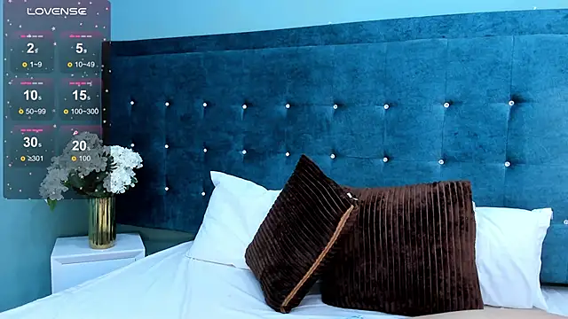 Miss Ambeer online show from 03.06.25