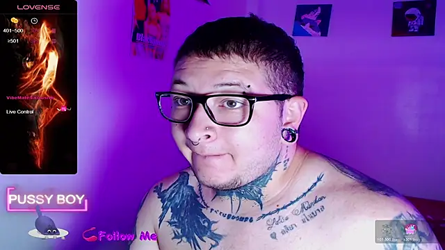 Snapshot of princeFtm chatting on 11.05.25 princeFtm online show from 11.05.25