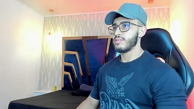 Liam Kleiin online show from 02.07.26