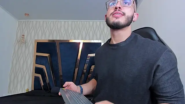 Liam Kleiin online show from 02.15.26