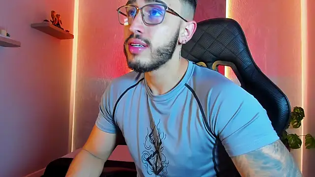 Liam Kleiin online show from 07.04.26