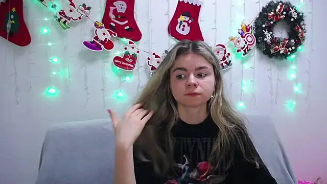 TinaRedly online show from 12.16.24