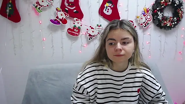 TinaRedly online show from 12.17.24