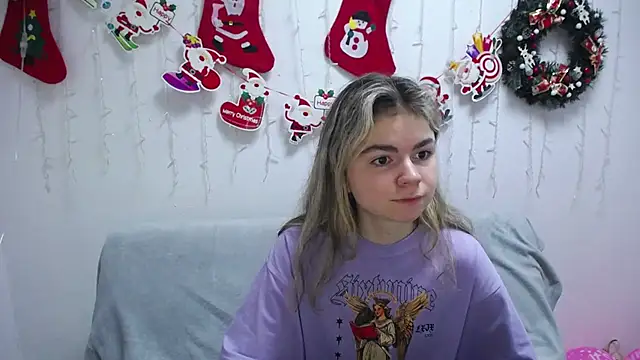 TinaRedly online show from 12.18.24