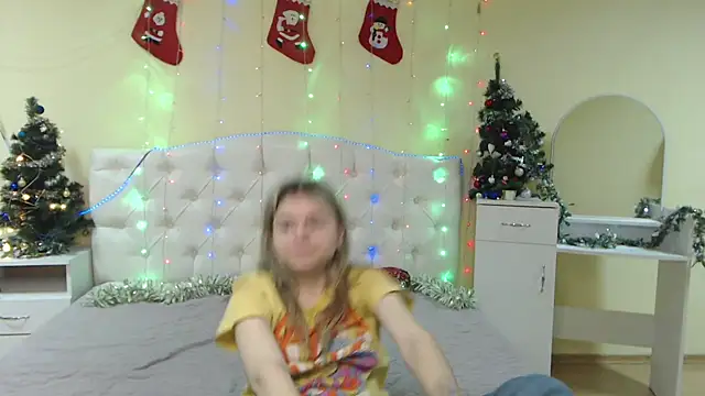TinaRedly online show from 12.21.24