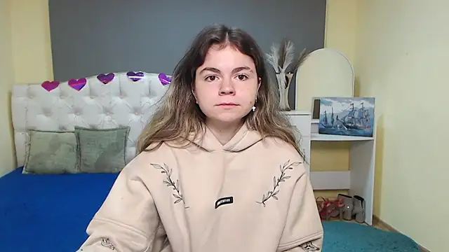 TinaRedly online show from 09.29.25