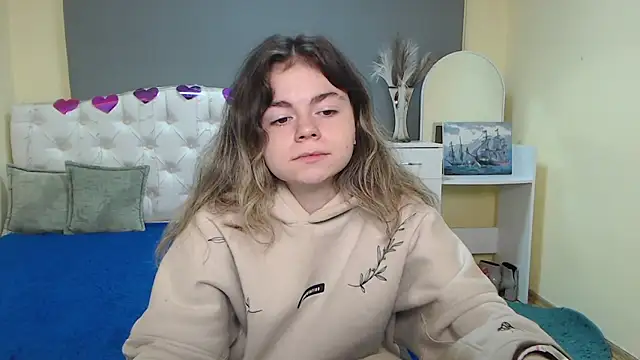 TinaRedly online show from 10.02.25