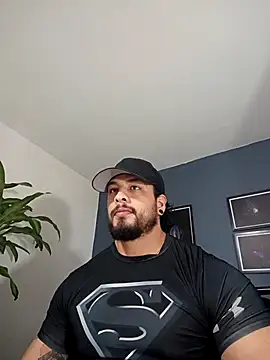 Snapshot of SilvaBranko chatting on 10.05.25 SilvaBranko online show from 10.05.25