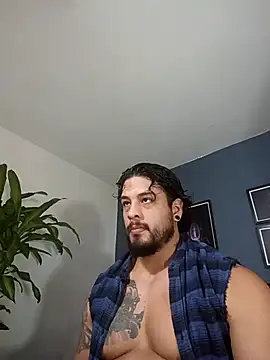 Snapshot of SilvaBranko chatting on 10.07.25 SilvaBranko online show from 10.07.25