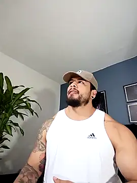 Snapshot of SilvaBranko chatting on 10.11.25 SilvaBranko online show from 10.11.25