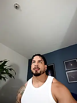 Snapshot of SilvaBranko chatting on 10.22.25 SilvaBranko online show from 10.22.25