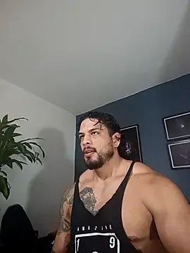 Snapshot of SilvaBranko chatting on 11.05.25 SilvaBranko online show from 11.05.25