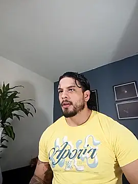 Snapshot of SilvaBranko chatting on 11.08.25 SilvaBranko online show from 11.08.25