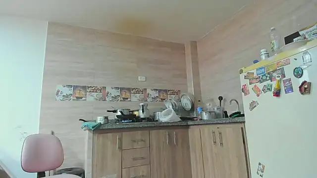 Snapshot of hotandfierylatinos2023 chatting on 02.26.25 hotandfierylatinos2023 online show from 02.26.25