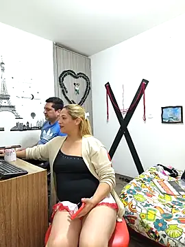 Snapshot of hotandfierylatinos2023 chatting on 03.20.25 hotandfierylatinos2023 online show from 03.20.25