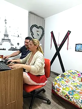 Snapshot of hotandfierylatinos2023 chatting on 03.21.25 hotandfierylatinos2023 online show from 03.21.25