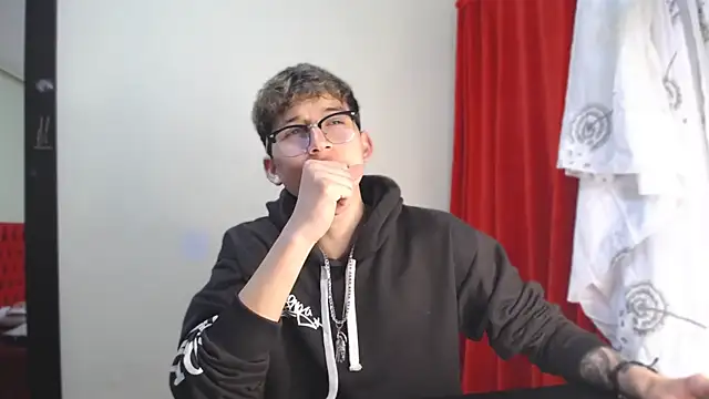  Thomas hot  online show from 12.29.24