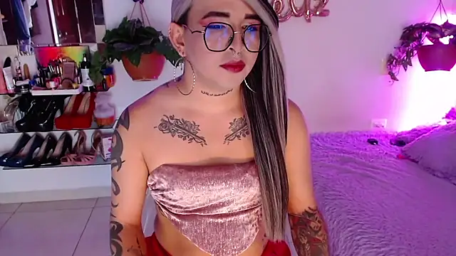 Snapshot of Laveneno_ortiz07 chatting on 10.04.25 Laveneno ortiz07 online show from 10.04.25