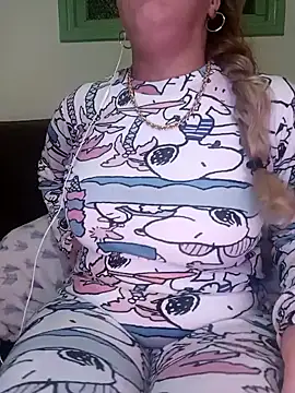 Snapshot of dodosa10 chatting on 01.14.25 dodosa10 online show from 01.14.25