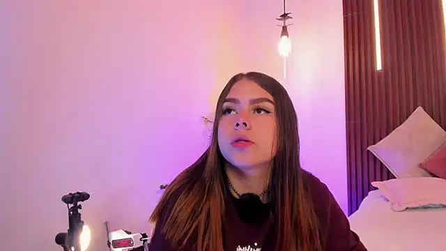 ArianaBaker online show from 02.17.26