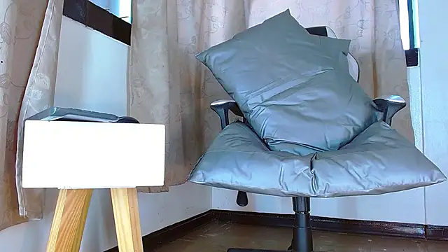 bellatrixx 69 online show from 12.19.24