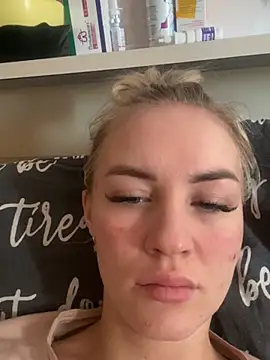 DreamGirl-777 online show from 01.25.25