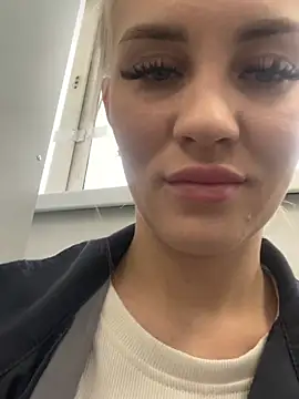 DreamGirl-777 online show from 02.03.25